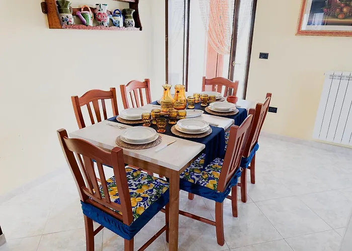 Catona House アパート