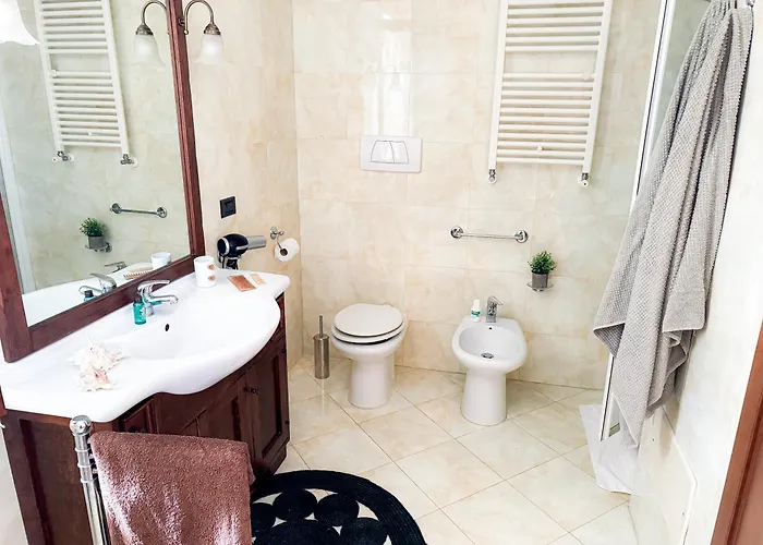 アパート Catona House